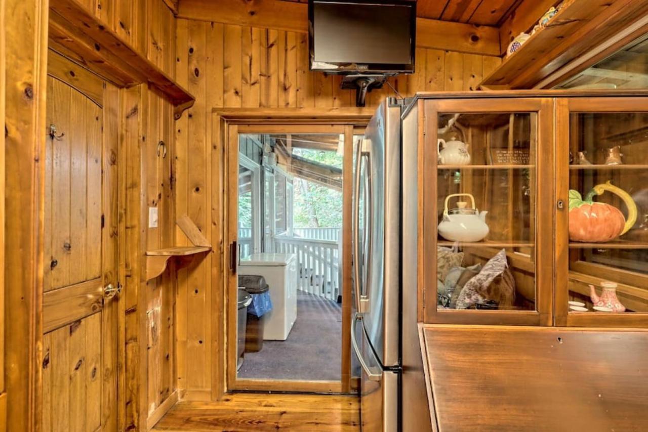 Hannahs Perch On Lake Burton With Private Top Patio And Bottom Dock Clayton Exterior photo